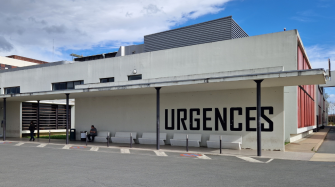 Les Urgences adultes de notre hôpital de Villefranche-sur-Saône, vues de l'extérieur