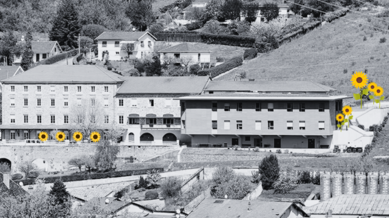 sur une photo de la façade des images de tournesols indiquent l'emplacement des futurs jardins
