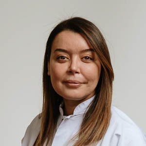 Dre Linda Khouatra, médecin vasculaire